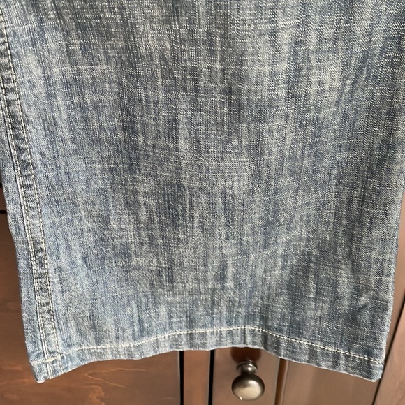 NWT Eddie Bauer Bootcut Lightweight Jeans 10 - Picture 3 of 9